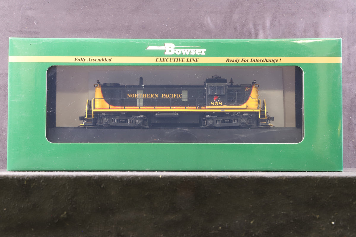 Bowser HO 24674 Alco RS-3 Phase III Northern Pacific &#39;858&#39;
