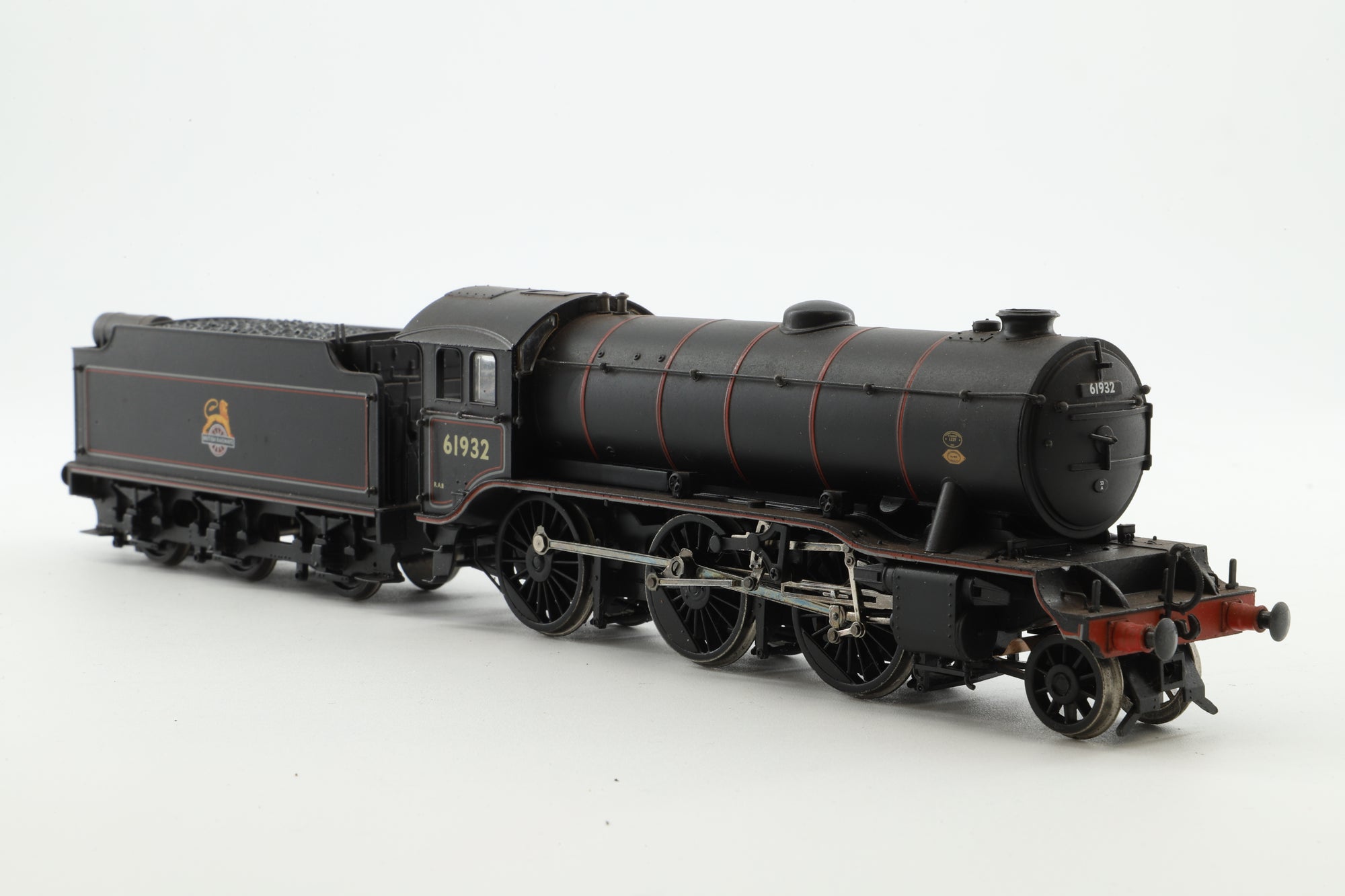 Bachmann OO 32-276 K3 '61932' BR Lined Black E/Emblem Group Standard Tender
