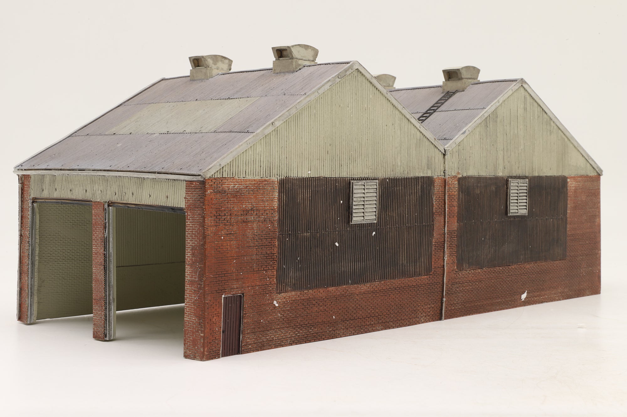 Bachmann OO 44-141 Two Lane Traction Depot
