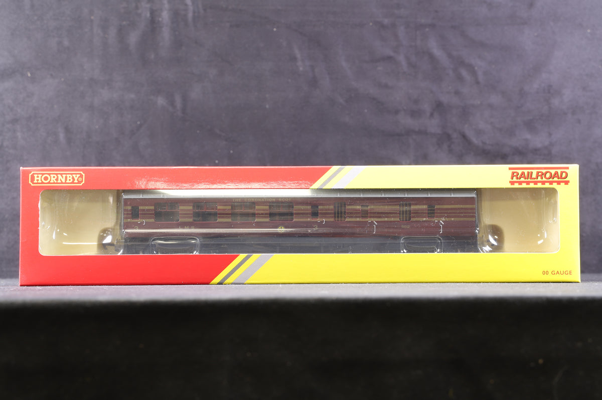 Hornby Railroad OO R4873 LMS Coronation Scot Coach Pack