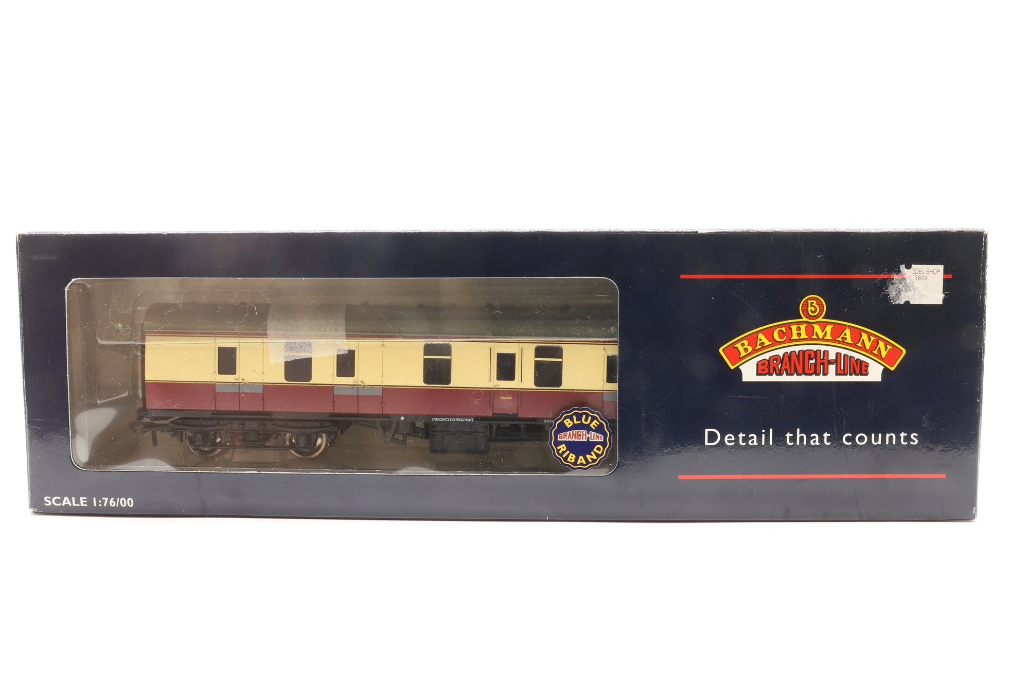 Bachmann OO Rake Of 6 BR Mk1 Crimson & Cream Coaches Inc 39-177, 39-027, 39-077A, 39-152, 39-227 & 39-252