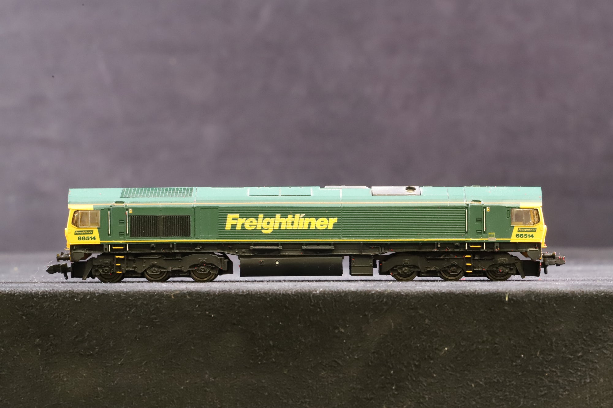 CJM N Gauge Class 66 66514 in Freightliner Livery