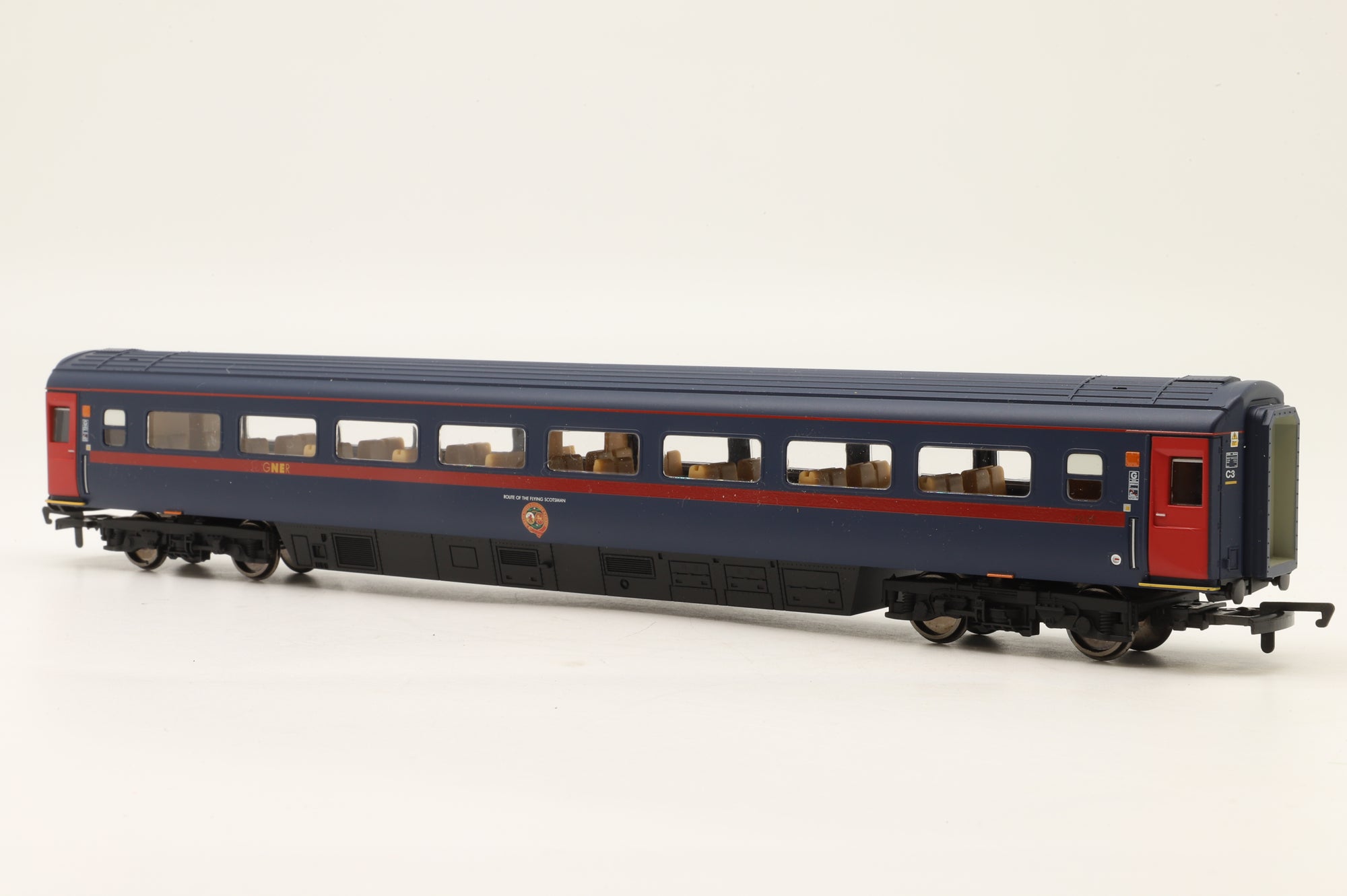Hornby OO R2612 Class 43 4-Car HST Set in GNER Livery