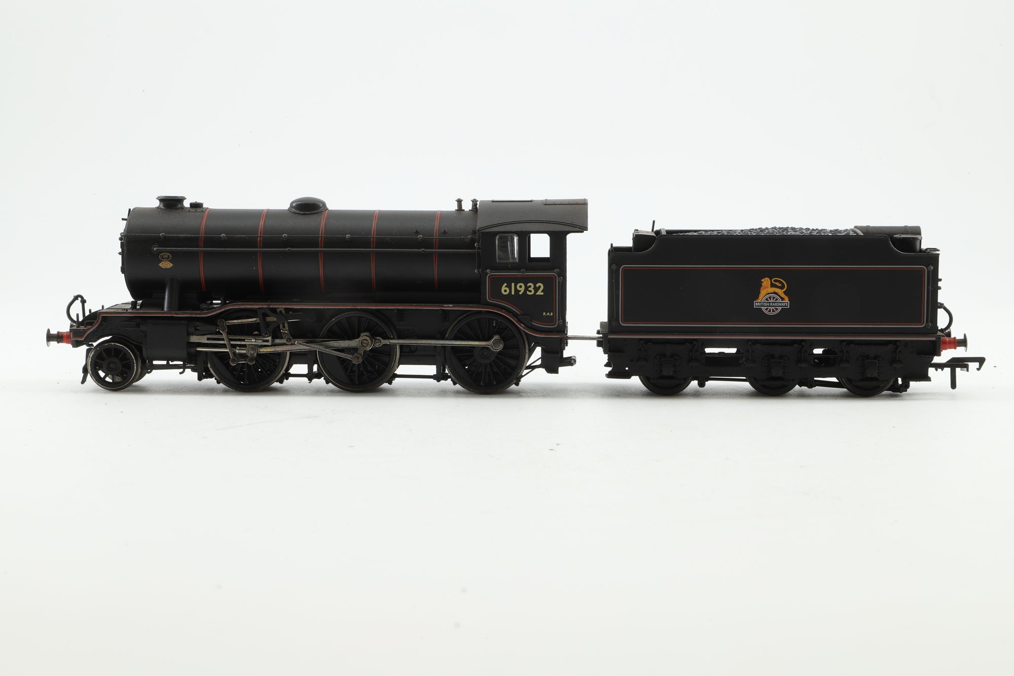 Bachmann OO 32-276 K3 '61932' BR Lined Black E/Emblem Group Standard Tender