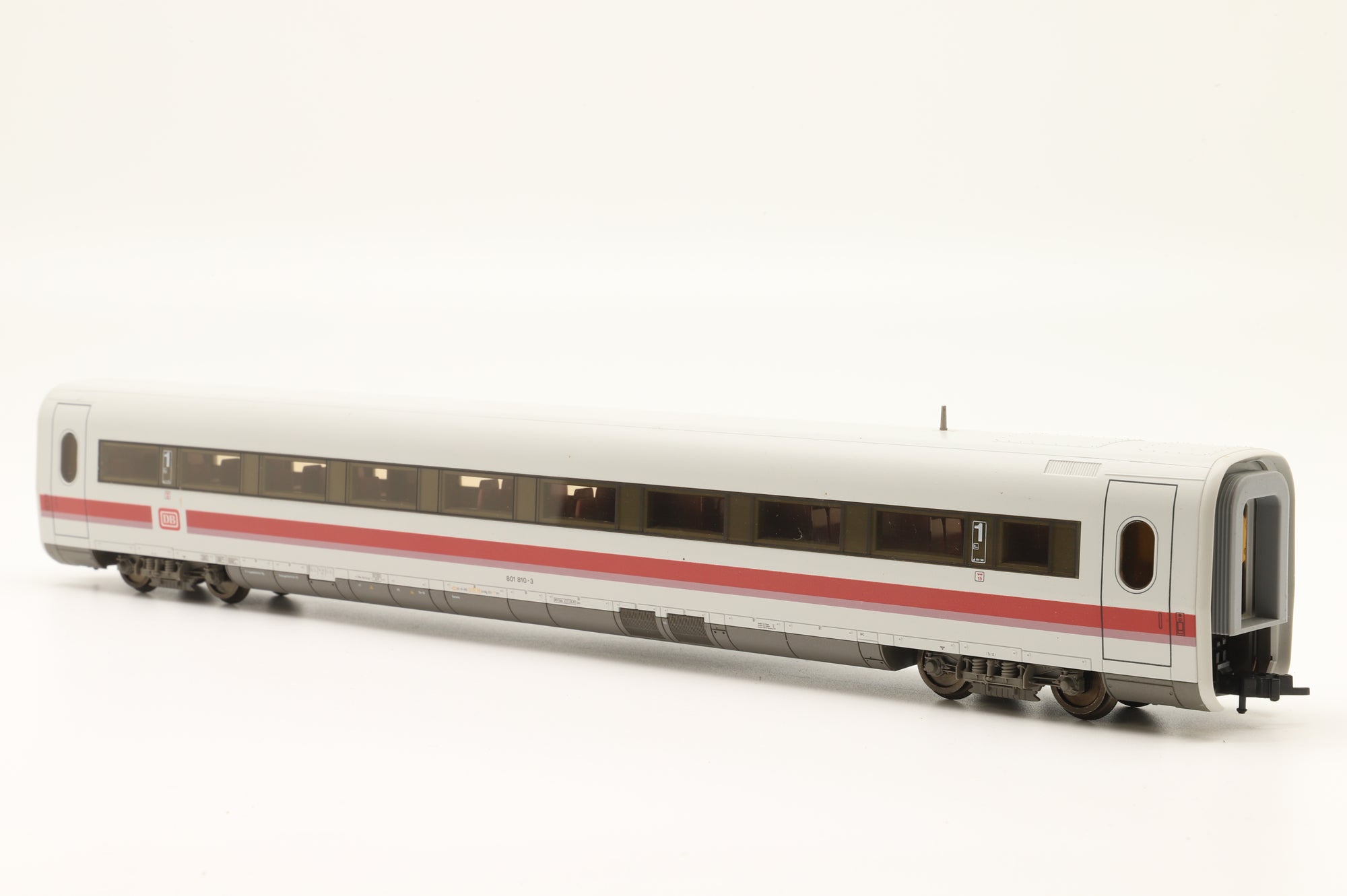 Fleischmann HO Rake Of 5 DB ICE Coaches Inc. 4441, 4454, 4443, 4445 & 4442