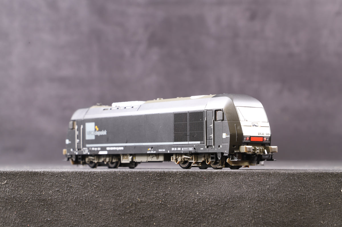 Piko HO 57478 Class BR 185 512-1 in Rostock Port Livery