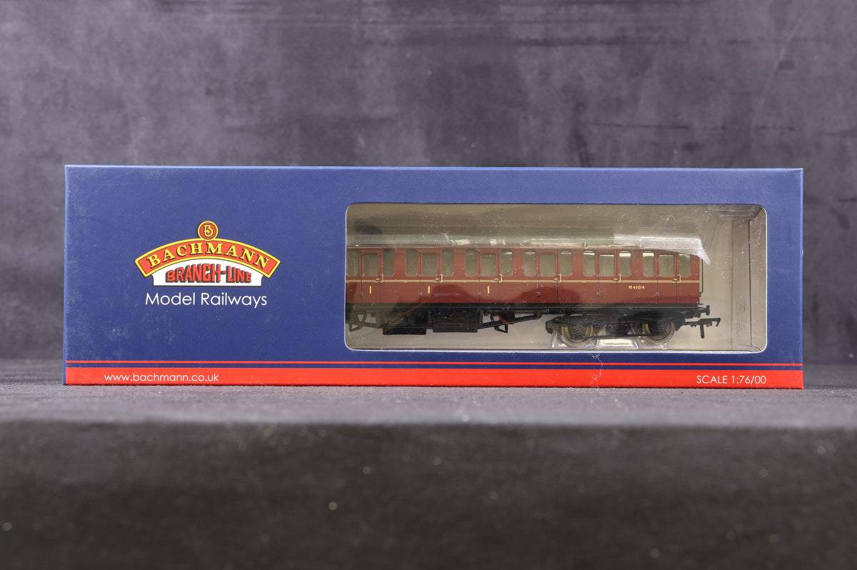 Bachmann OO Rake Of 4 MK1 Suburban BR Lined Maroon Coaches With Passengers Inc. 34-700C, 34-630B, 34-604C &amp; 34-630A