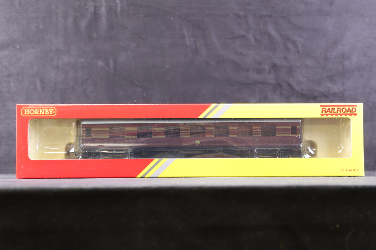 Hornby Railroad OO R4873 LMS Coronation Scot Coach Pack