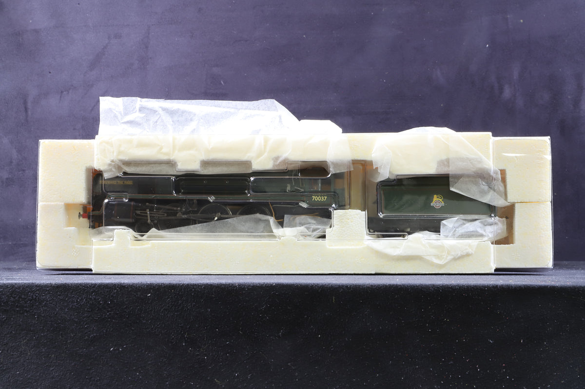 Hornby OO R2619 Britannia Class &#39;70037&#39; &#39;Hereward The Wake&#39; BR Lined Green E/C