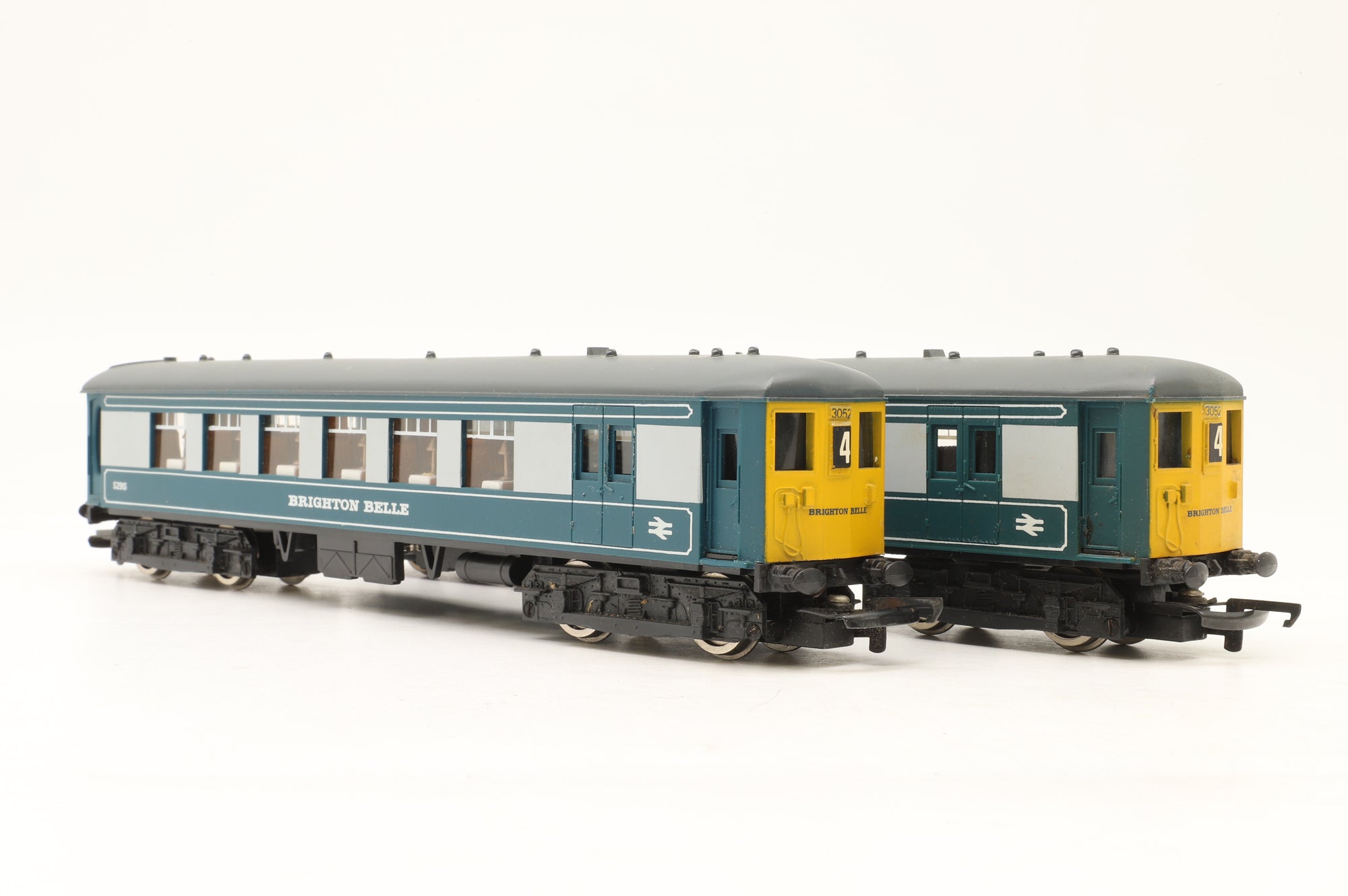 Wrenn OO W3004/5 Class 403 2-Car EMU in BR/Brighton Belle Blue/Grey