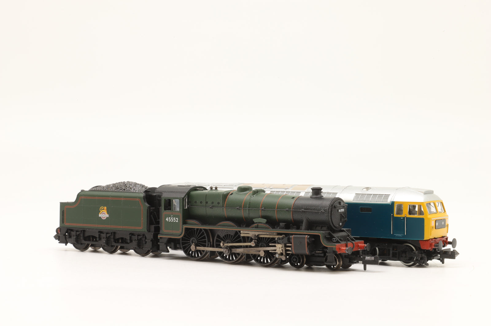Graham Farish N 370-2014 Silver Anniversary Set Class 5P Jubilee '45552' & Class 47 '47164'