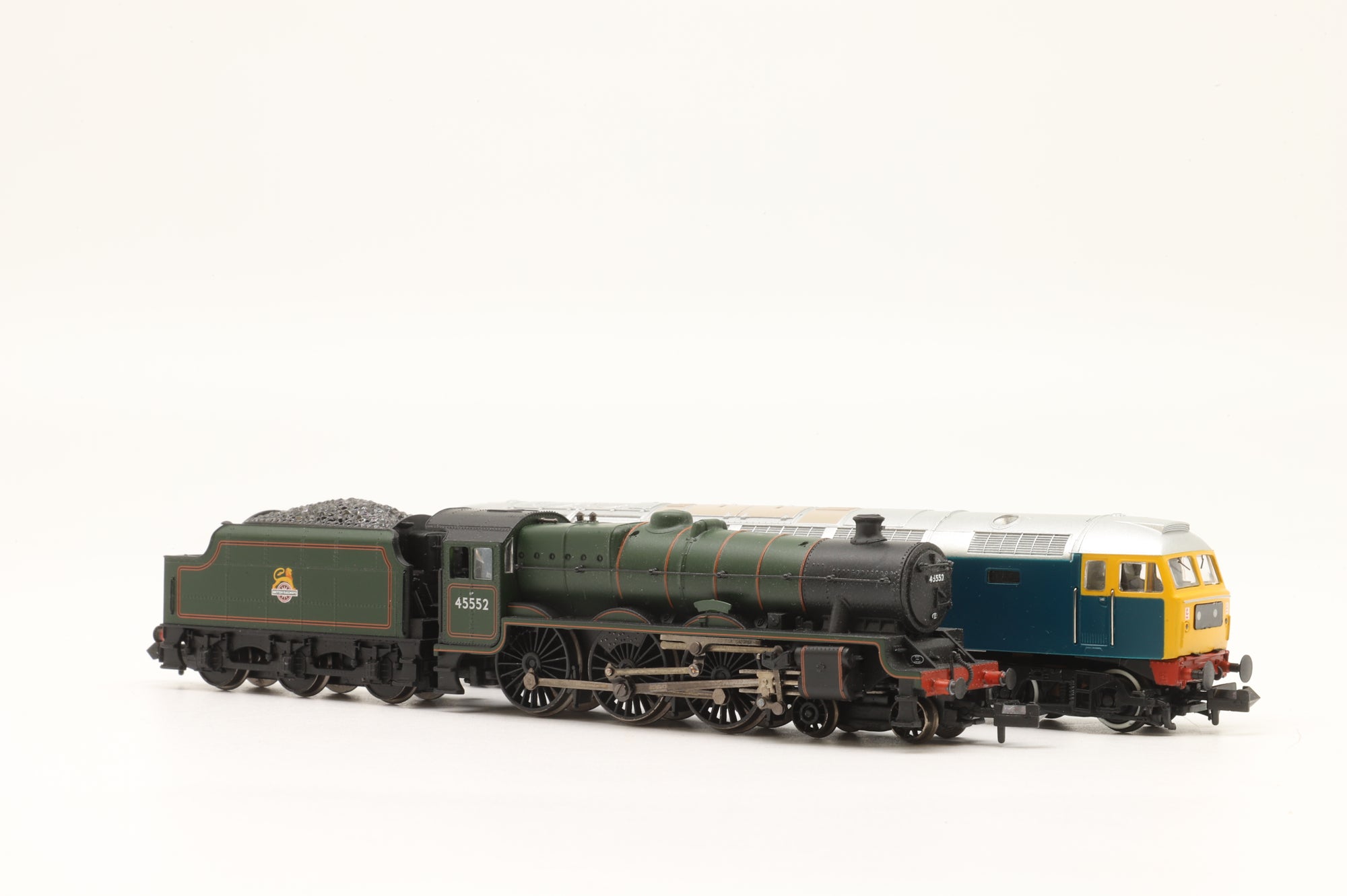 Graham Farish N 370-2014 Silver Anniversary Set Class 5P Jubilee '45552' & Class 47 '47164'