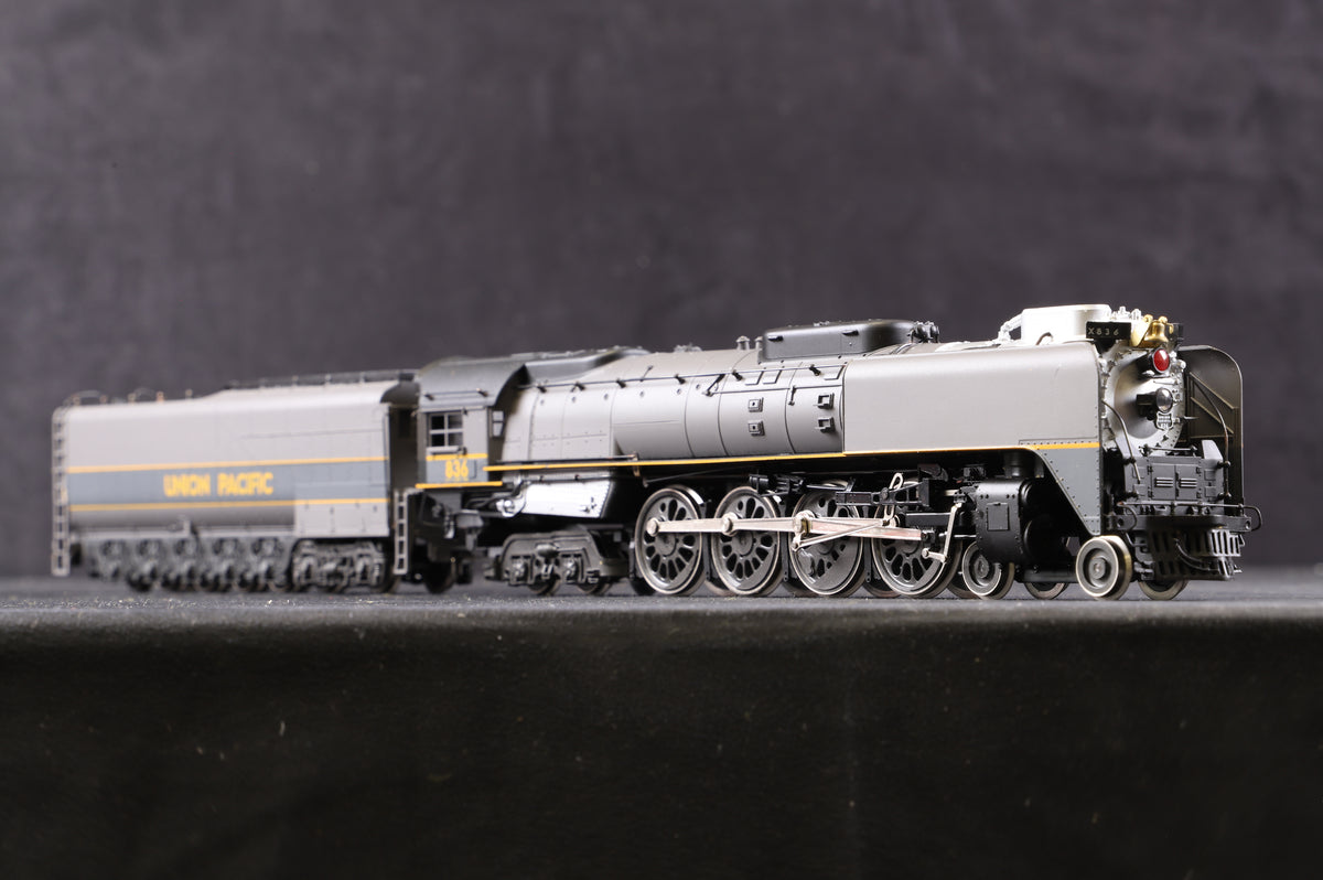 Rivarossi HO 1527 4-8-4 FEF-3 Union Pacific Grey Livery &#39;836&#39;