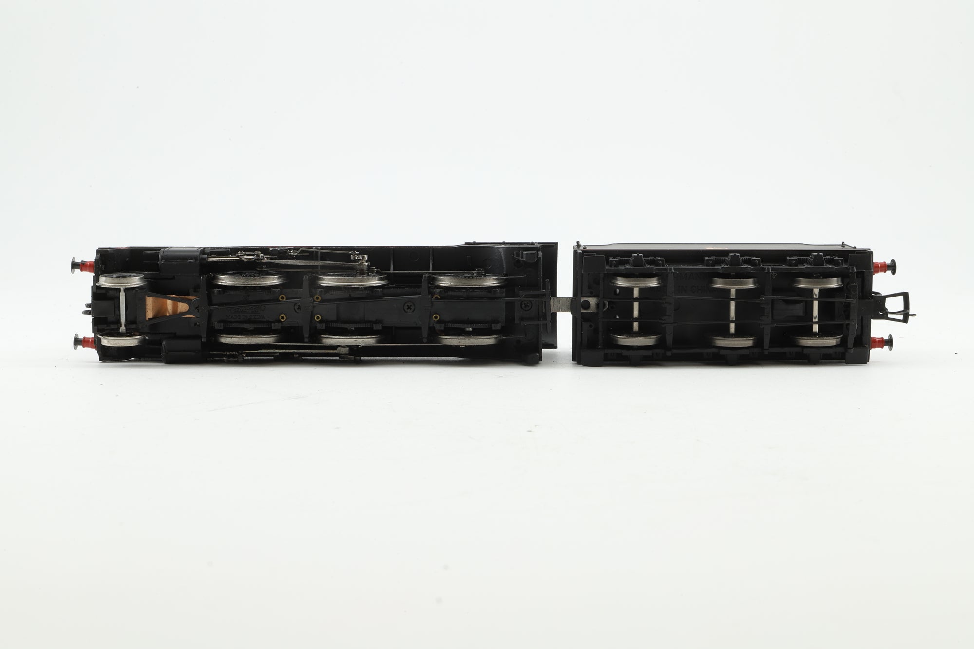 Bachmann OO 32-276 K3 '61932' BR Lined Black E/Emblem Group Standard Tender
