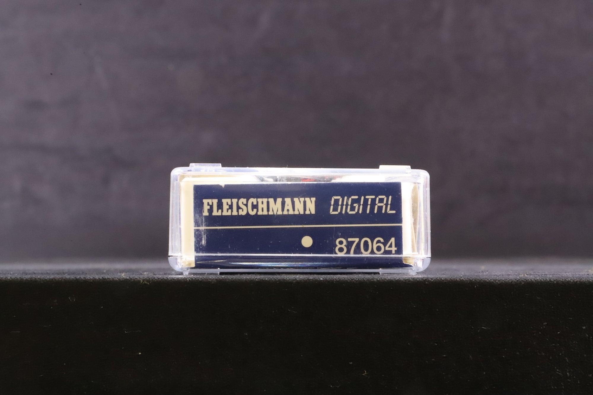 Fleischmann N Gauge 87064 Class 64 Tank 064446-8 in DB Black/Red