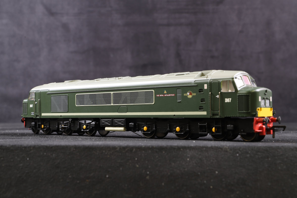 Bachmann OO 32-675 Class 45 Diesel &#39;D67&#39; &#39;The Royal Artilleryman&#39; BR Green