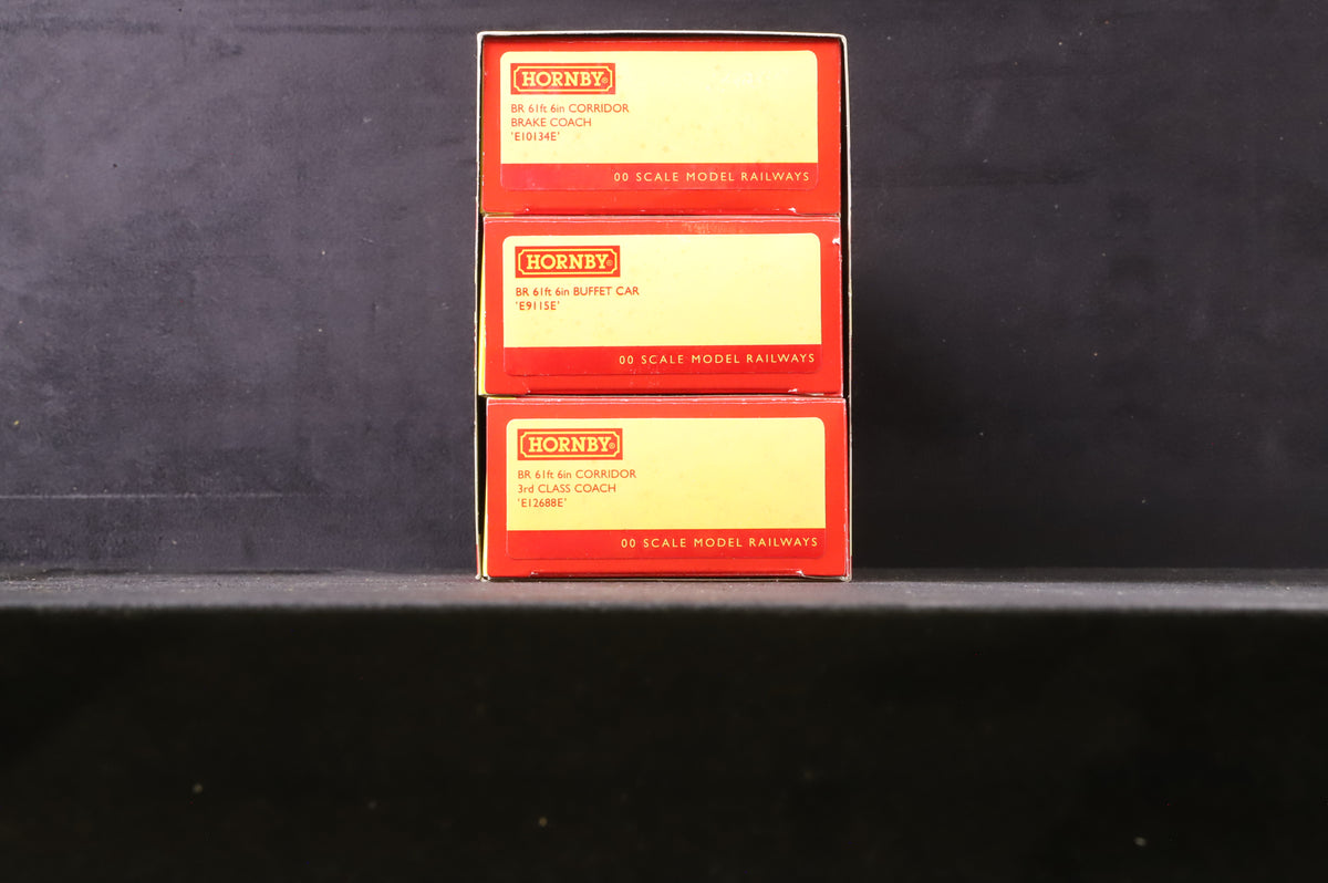 Hornby OO R4228 &#39;The Northumbrian&#39; Coach Pack