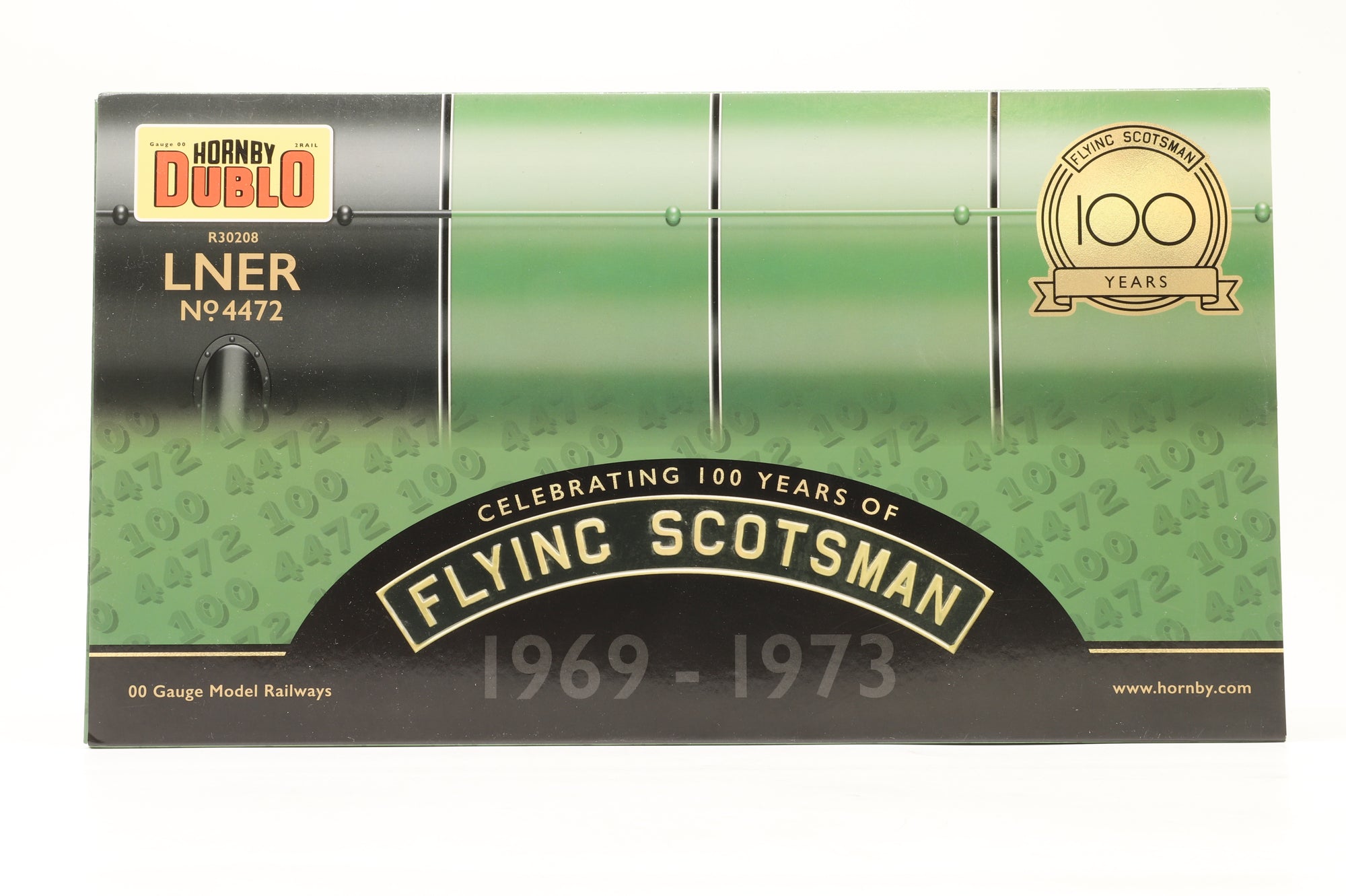 Hornby OO R30208 Class A3 '4472' 'Flying Scotsman' LNER Apple Green with Second Tender