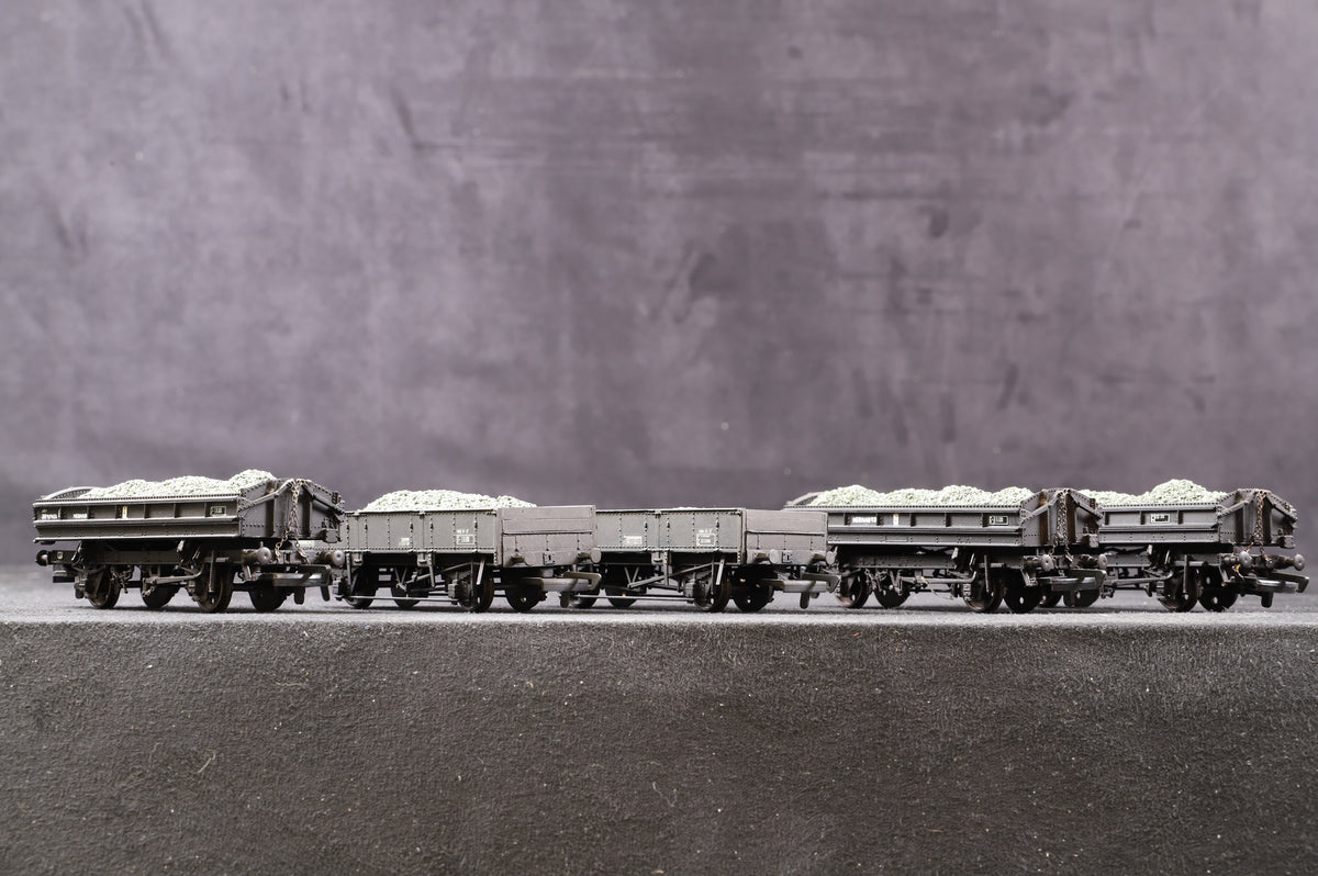 Cambrian Kit Built OO Mixed Rake Of 5 Mermaid/ Grampus Wagons