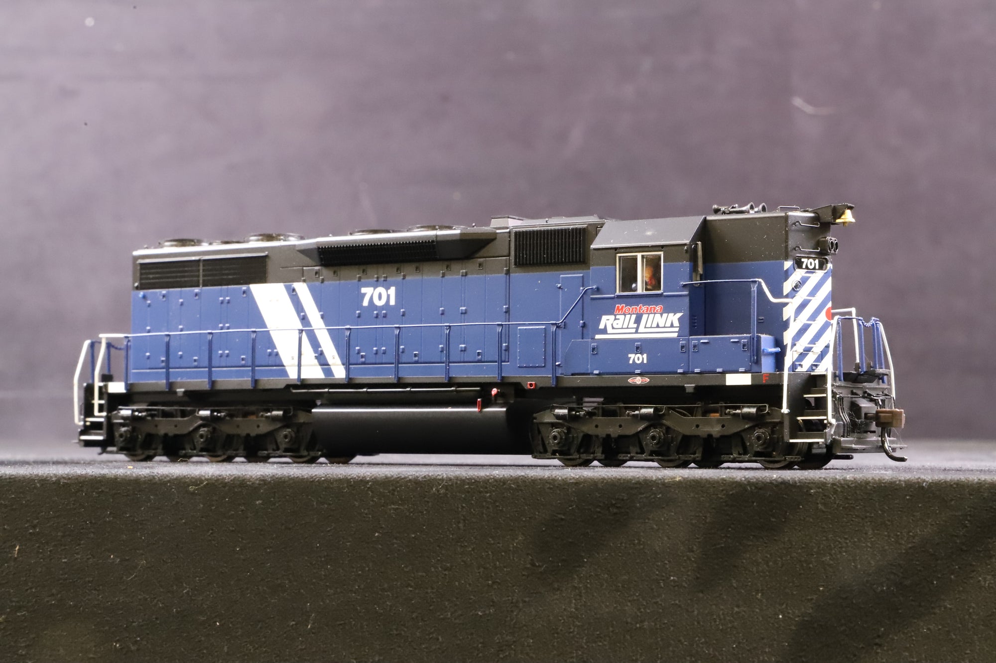 Atlas HO 9267 SD-35 High Nose Locomotive Montana Rail Link '701'