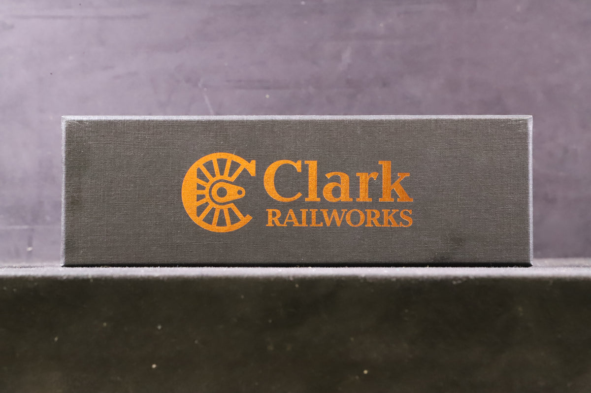 Bachmann OO 31-981 Standard 3MT 82021 in Lined BR Black w/ Early Crests