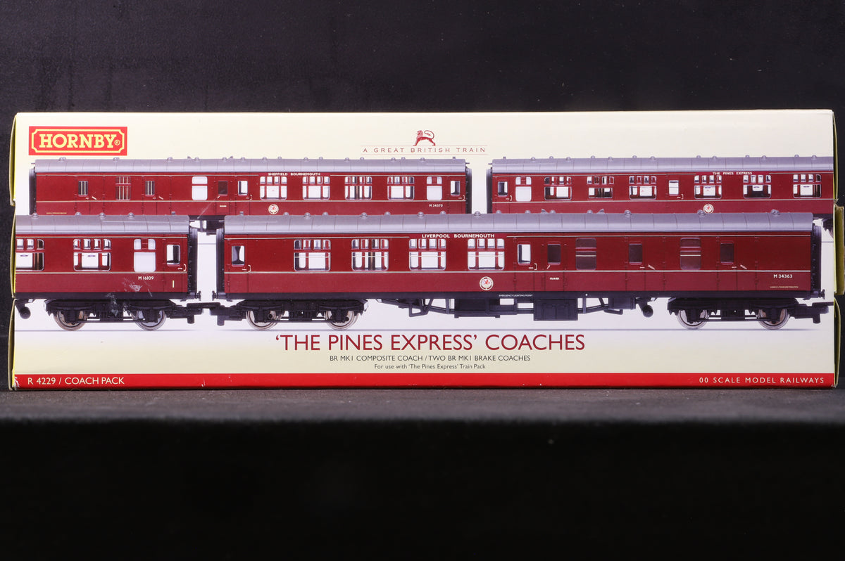 Hornby OO R4229 The Pines Express Coach Pack