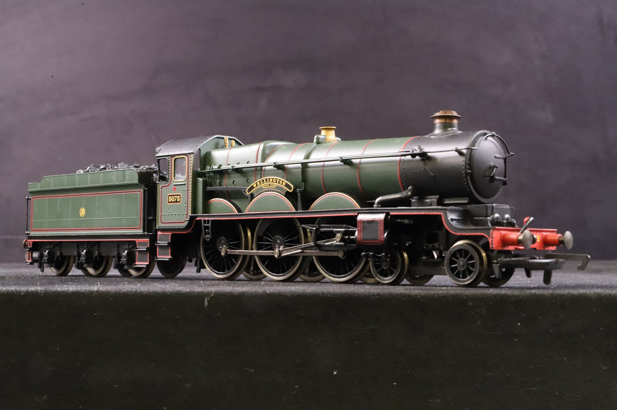 Hornby OO R2459 Castle Class &#39;5075&#39; &#39;Wellington&#39; GWR Green