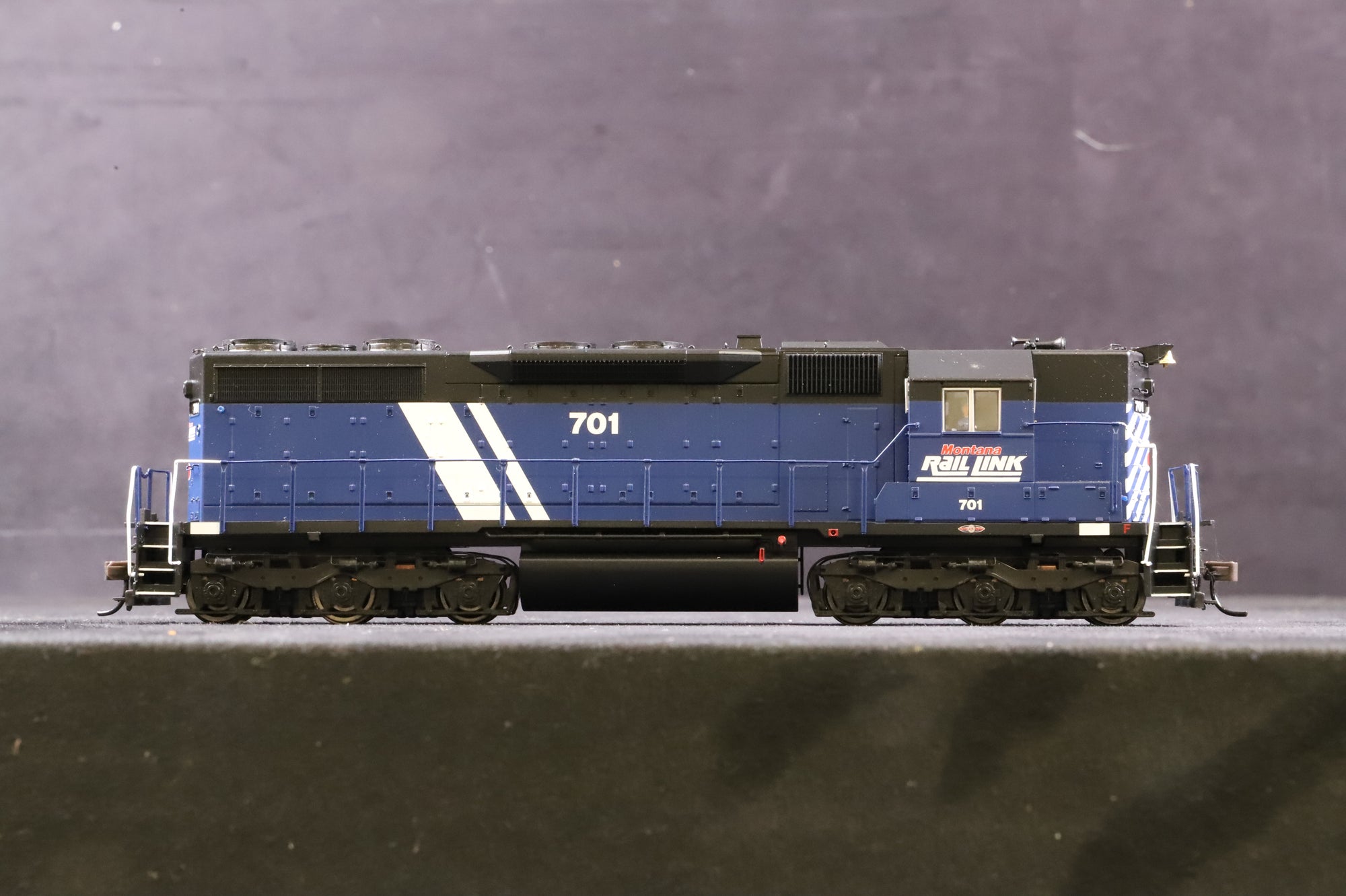 Atlas HO 9267 SD-35 High Nose Locomotive Montana Rail Link '701'