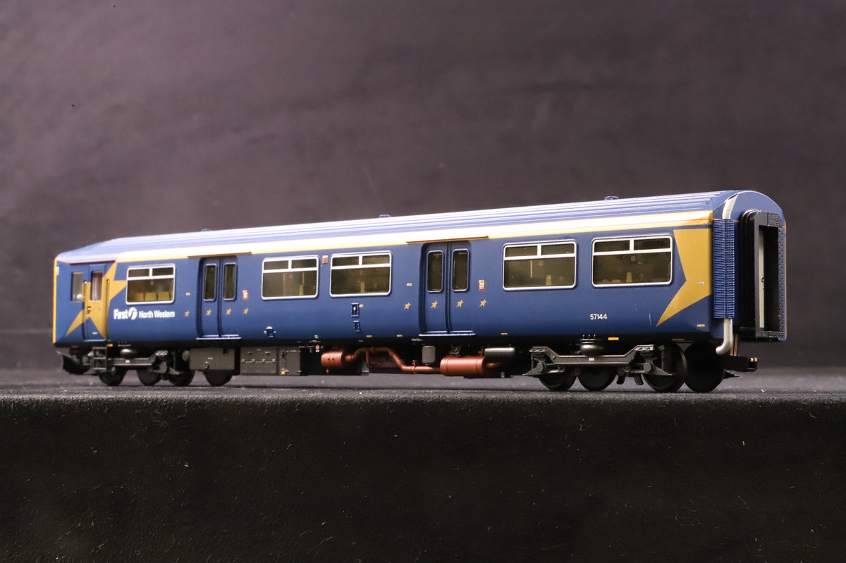 Bachmann OO 32-925 Class 150/1 DMU 2 Car First Northwestern DCC Sound