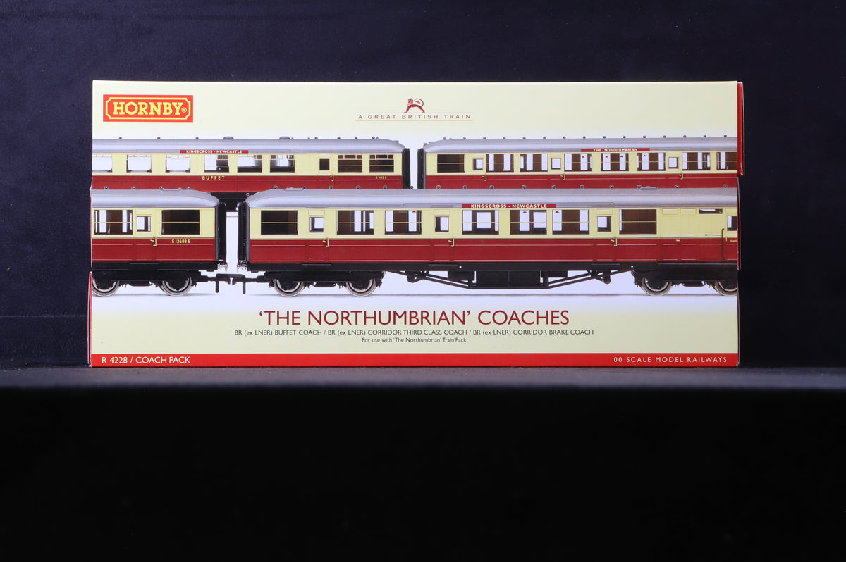 Hornby OO R4228 &#39;The Northumbrian&#39; Coach Pack