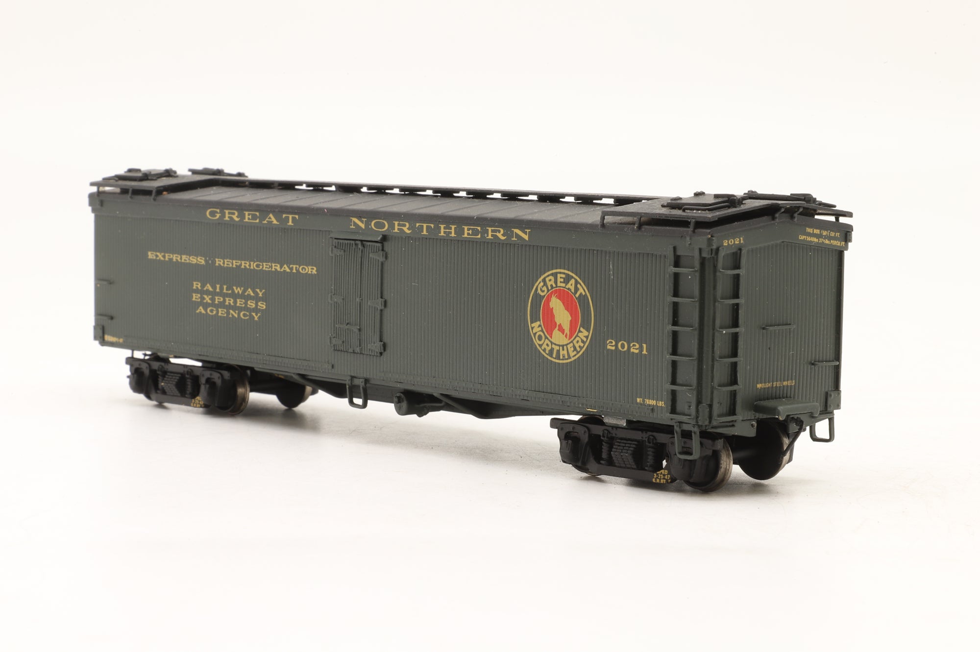 Oriental Limited HO Brass GN Wood Express Reefer Professionally Painted