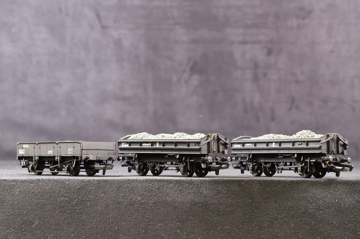 Cambrian Kit Built OO Mixed Rake Of 5 Mermaid/ Grampus Wagons