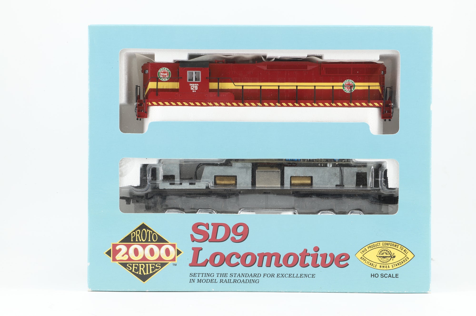 Proto 2000 Series HO 21188 SD9 Diesel Locomotive DM&IR '129'