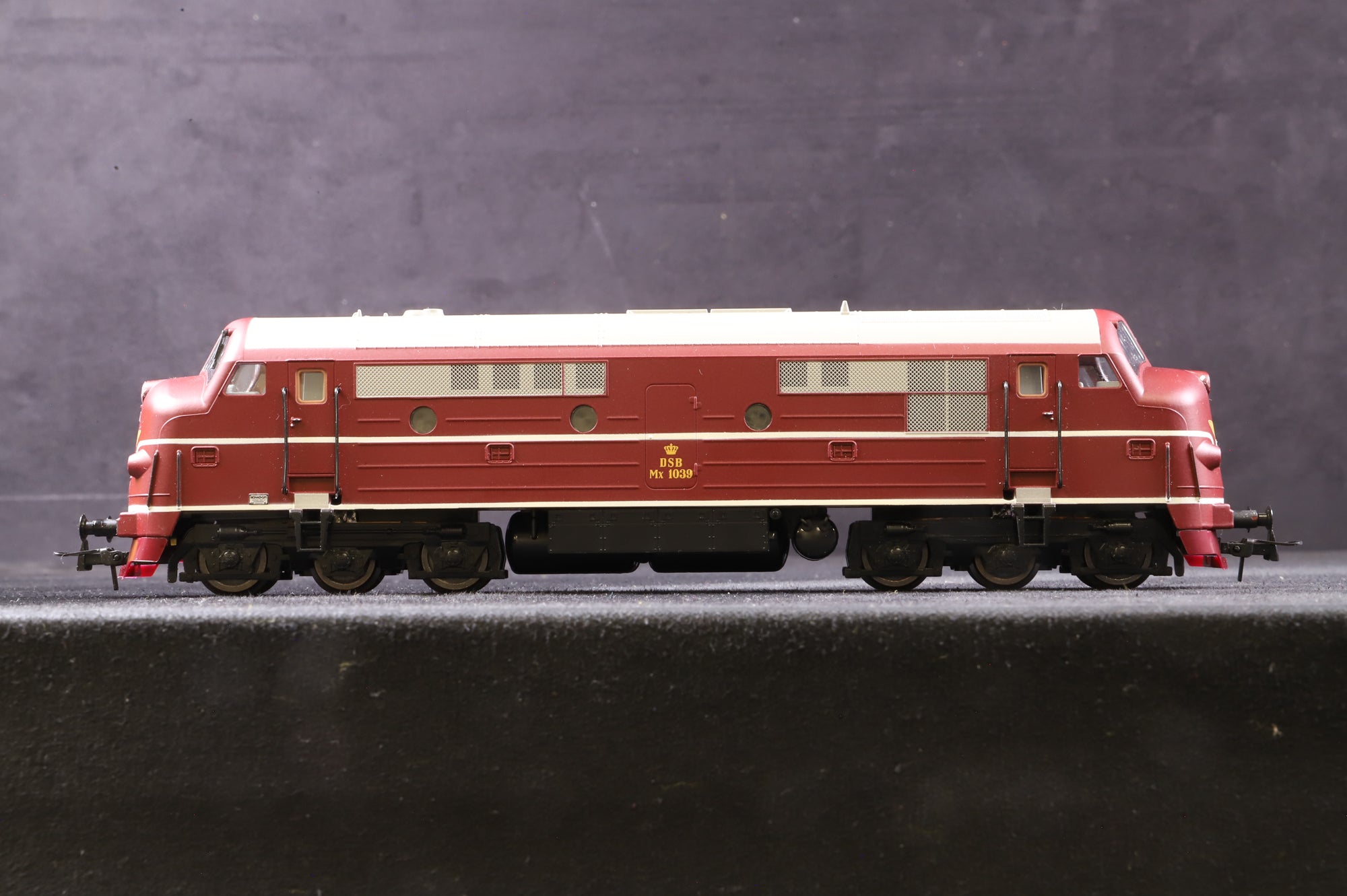 WORKSHOP Heljan HO 4371 Class MX No.1039 in DSB Livery