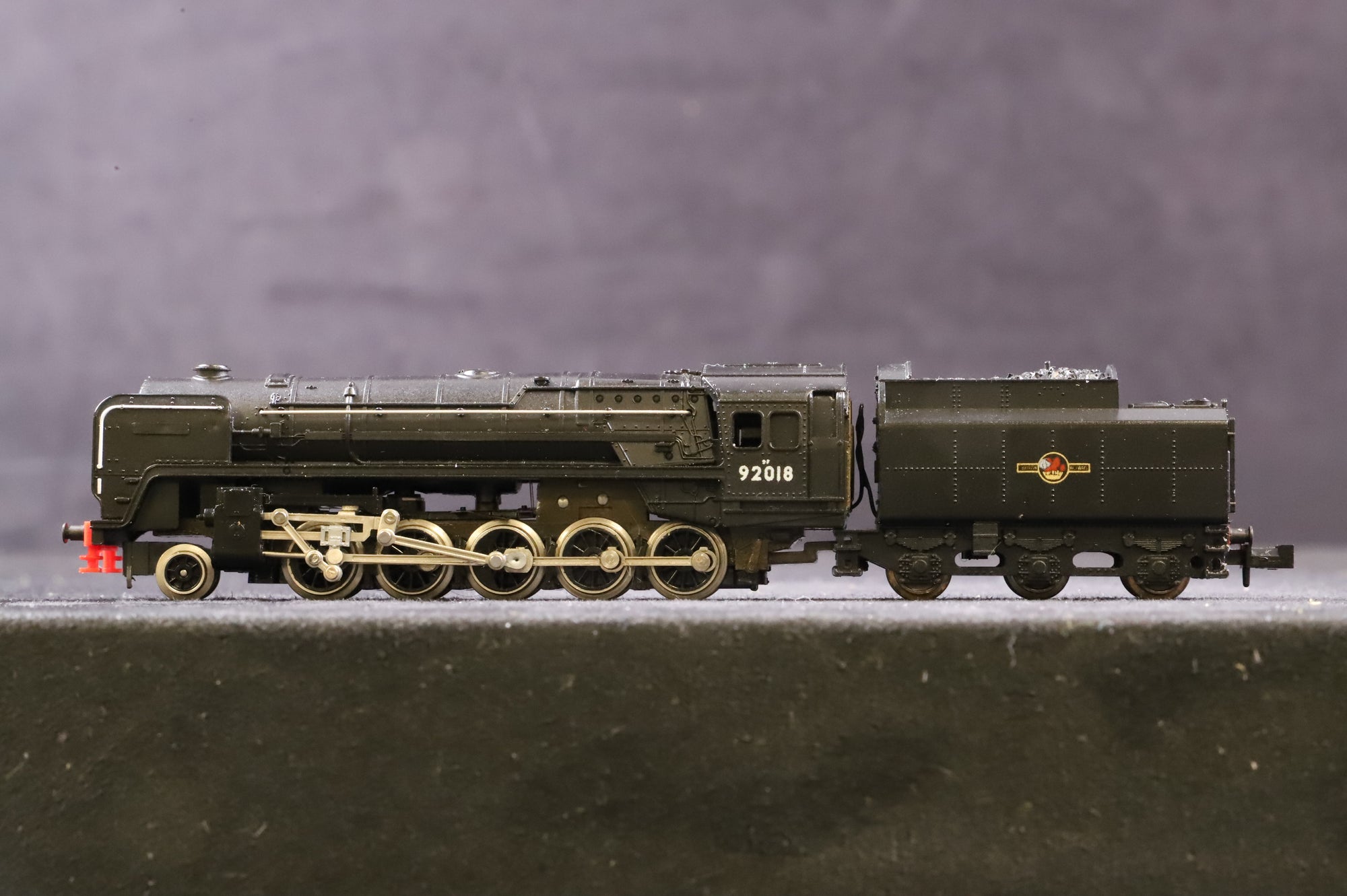Hornby Minitrix N Gauge 207 Class 9F 92018 in BR Black w/ Late Crests