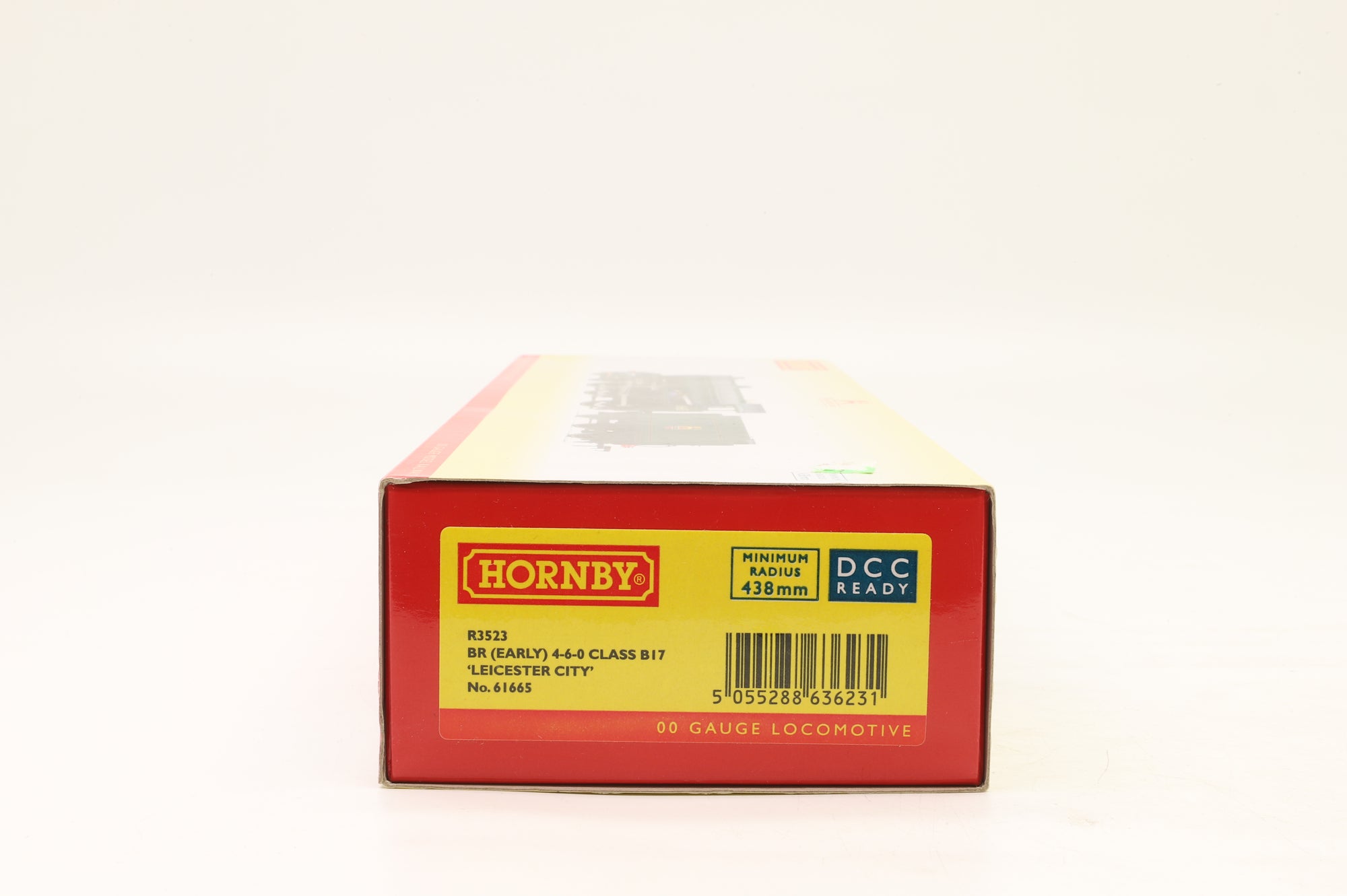 Hornby OO R3523 Class B17 '61665' 'Leicester City' BR Lined Green E/C