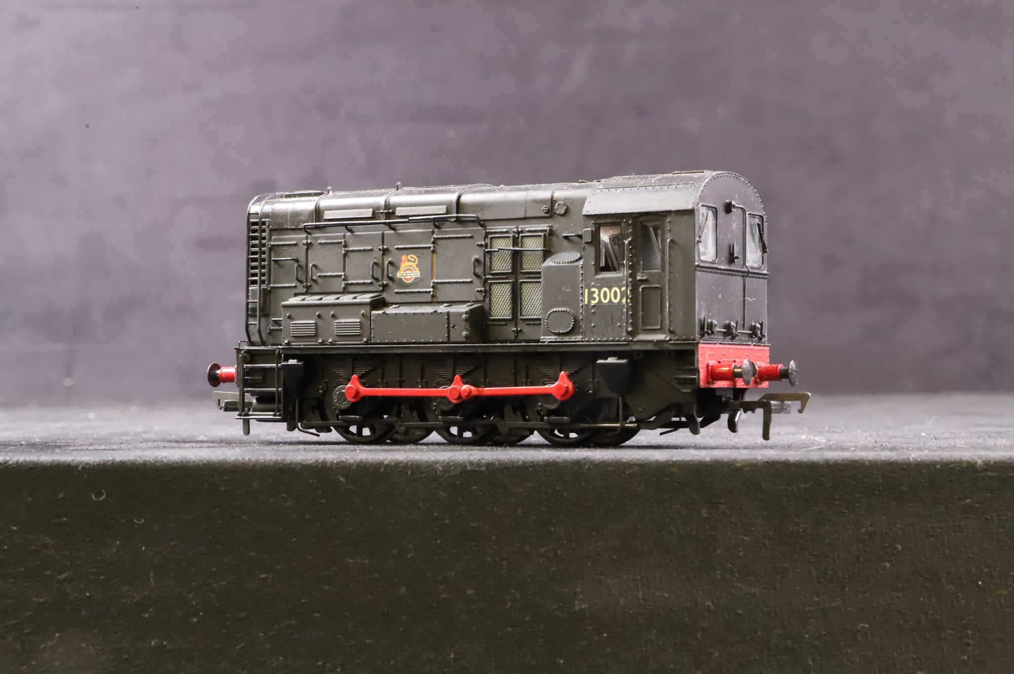 WORKSHOP Bachmann OO Class 08 13002 in BR Black w/ Early Crests