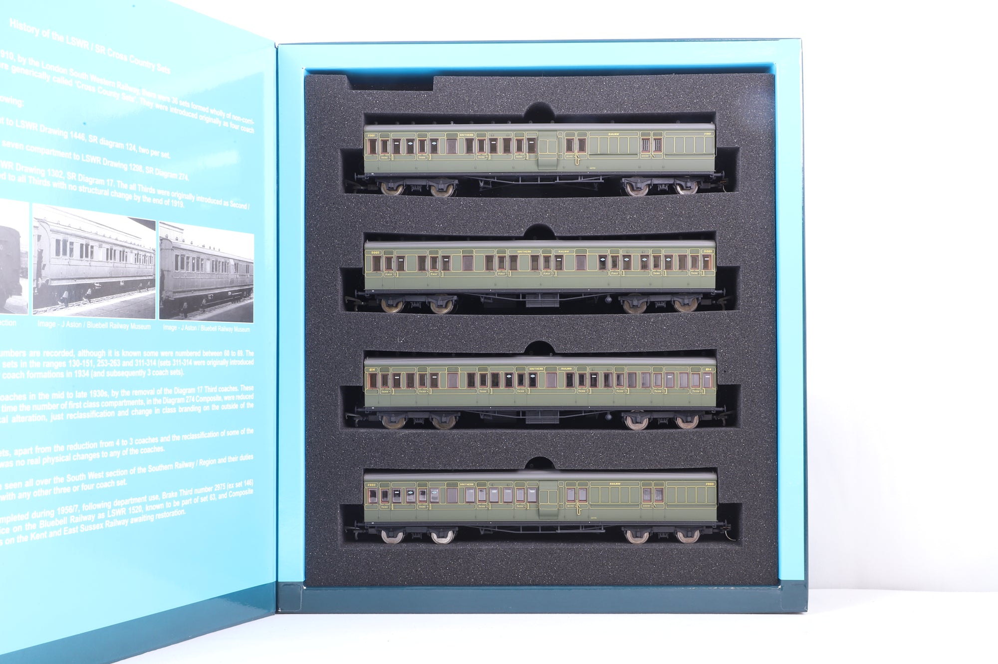 EFE Rail OO E86012 LSWR Cross Country Set - 4 Coach Pack in SR Maunsell Green