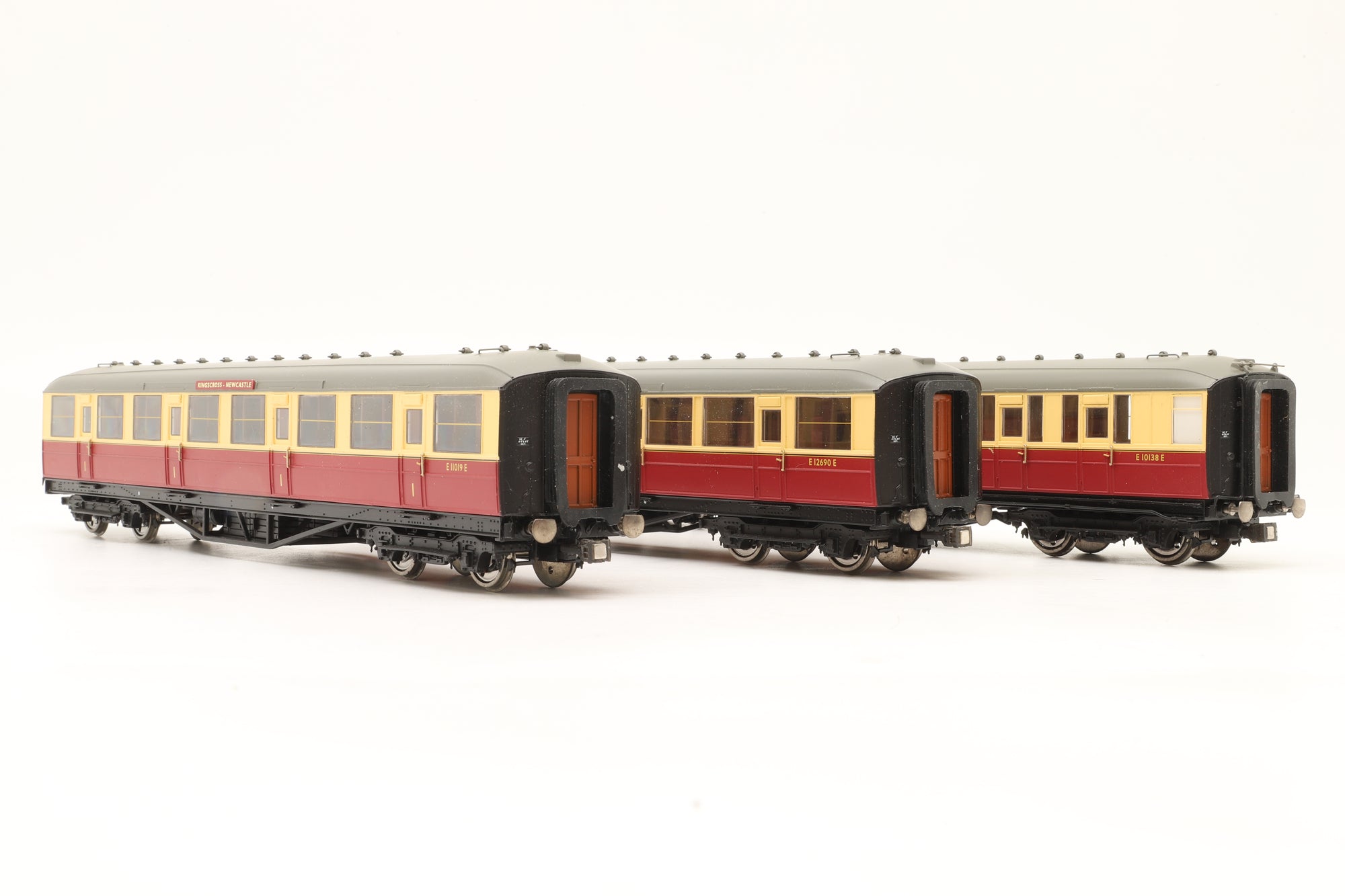 Hornby OO R2435 'The Northumbrian' – Coaches Only