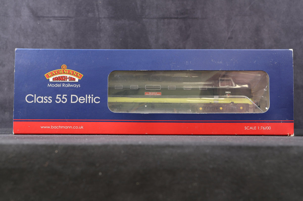 Bachmann OO 32-529A Class 55 Deltic D9014 &#39;The Duke of Wellington&#39;s Regiment&#39; in BR Two Tone Green