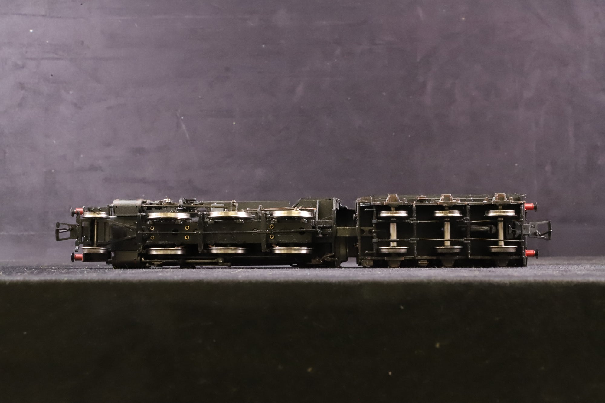 Bachmann OO 32-577 Ivatt Class 4 43160 in Lined BR Black w/ Early Crests - Weathered