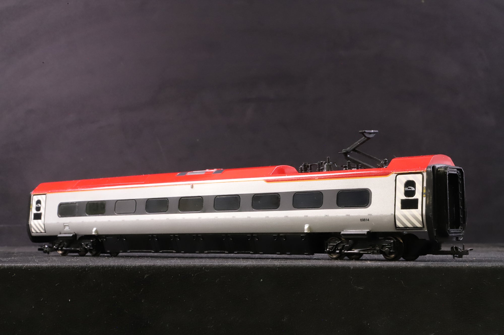 Dapol OO D390-14 Class 390 'Pendolino' 4 Car