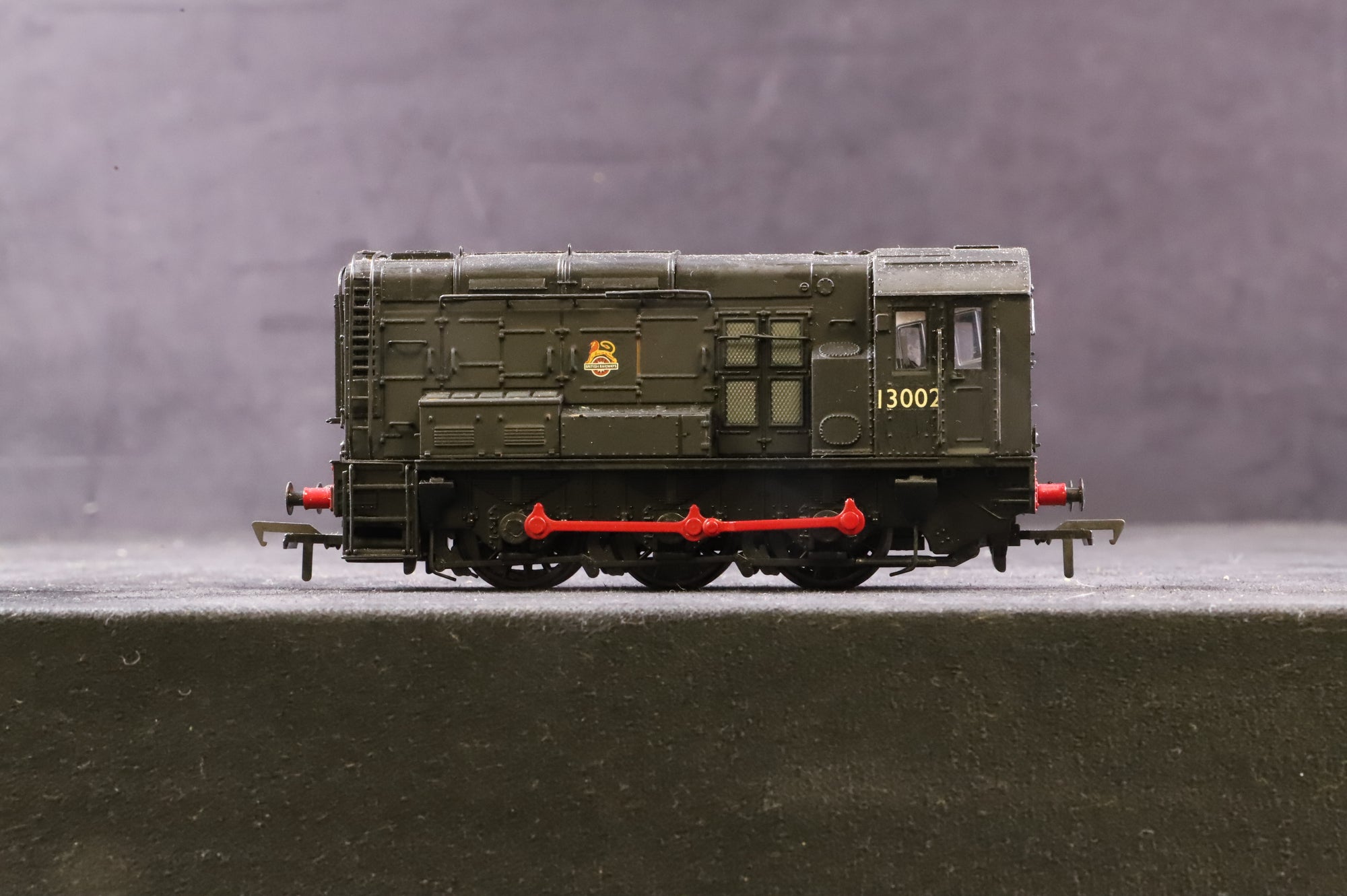 WORKSHOP Bachmann OO Class 08 13002 in BR Black w/ Early Crests