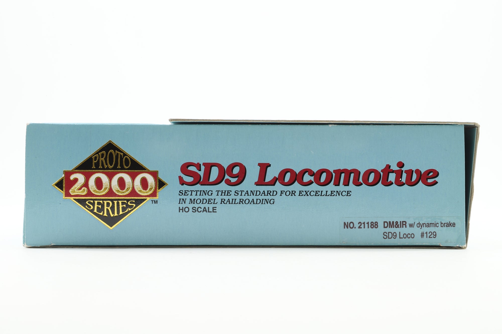 Proto 2000 Series HO 21188 SD9 Diesel Locomotive DM&IR '129'