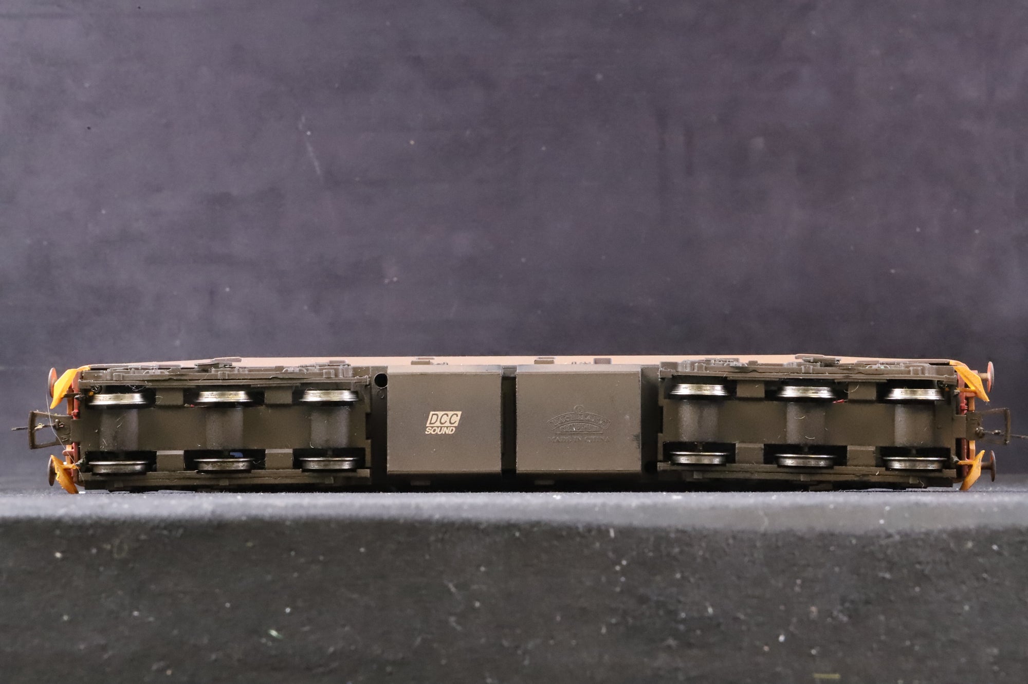 Bachmann OO Class 37 37261 in DRS Livery - Weathered