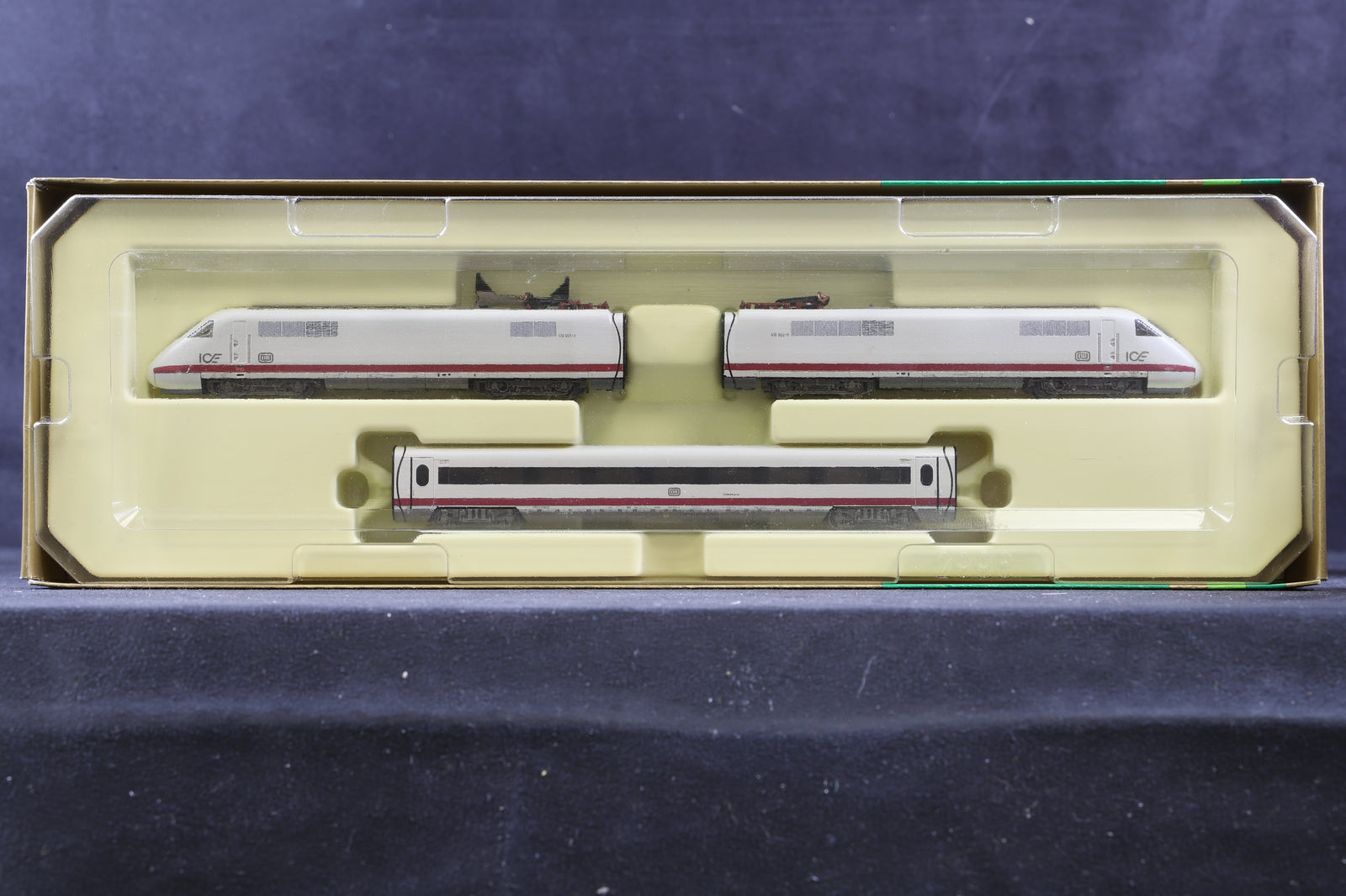 Minitrix N 12996 Class BR 401 HST 3 Car Set "ICE" DB Requires TLC