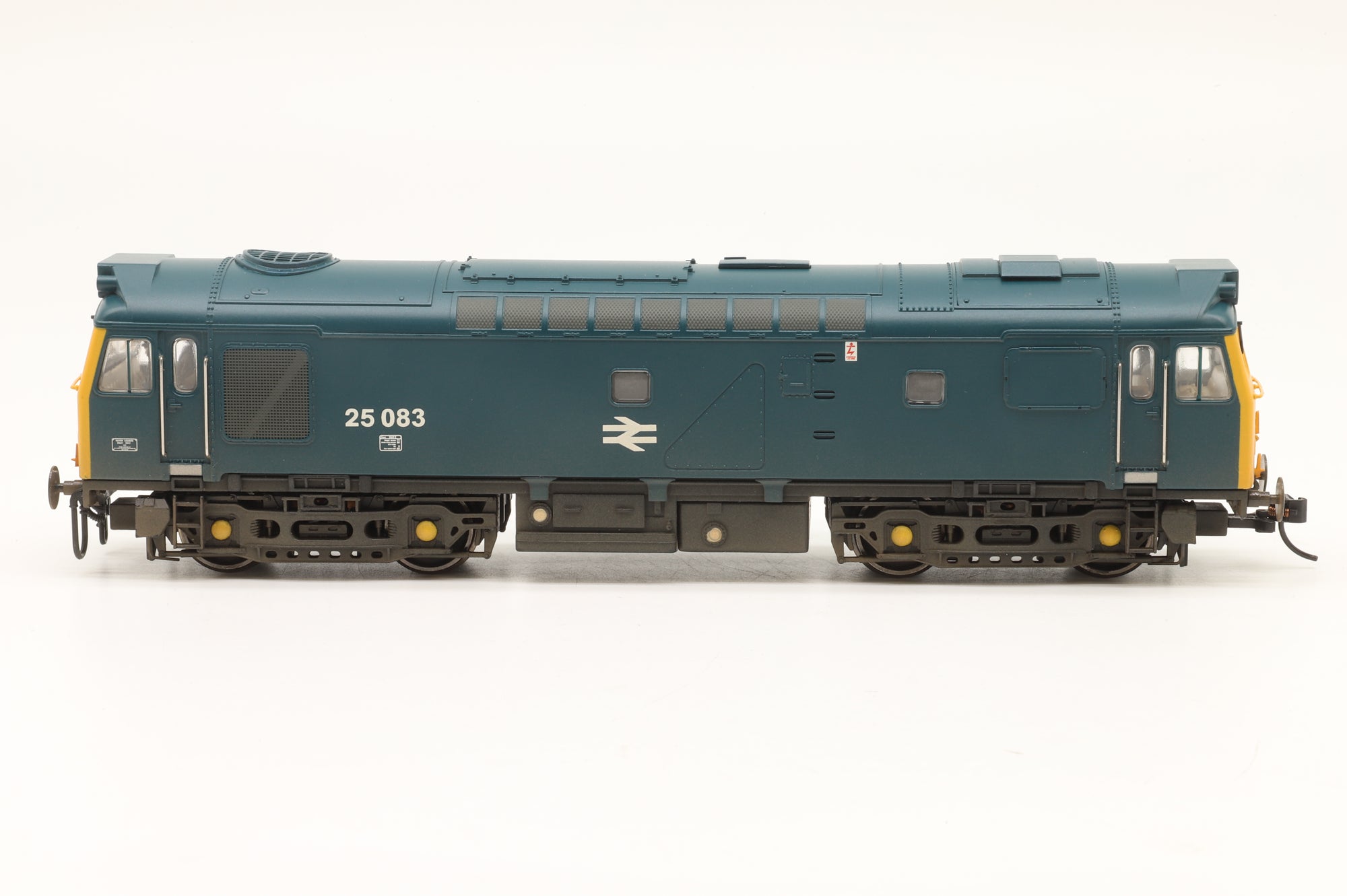 Bachmann OO 32-412 Class 25/2 Diesel '25083' BR Blue Weathered DCC Sound