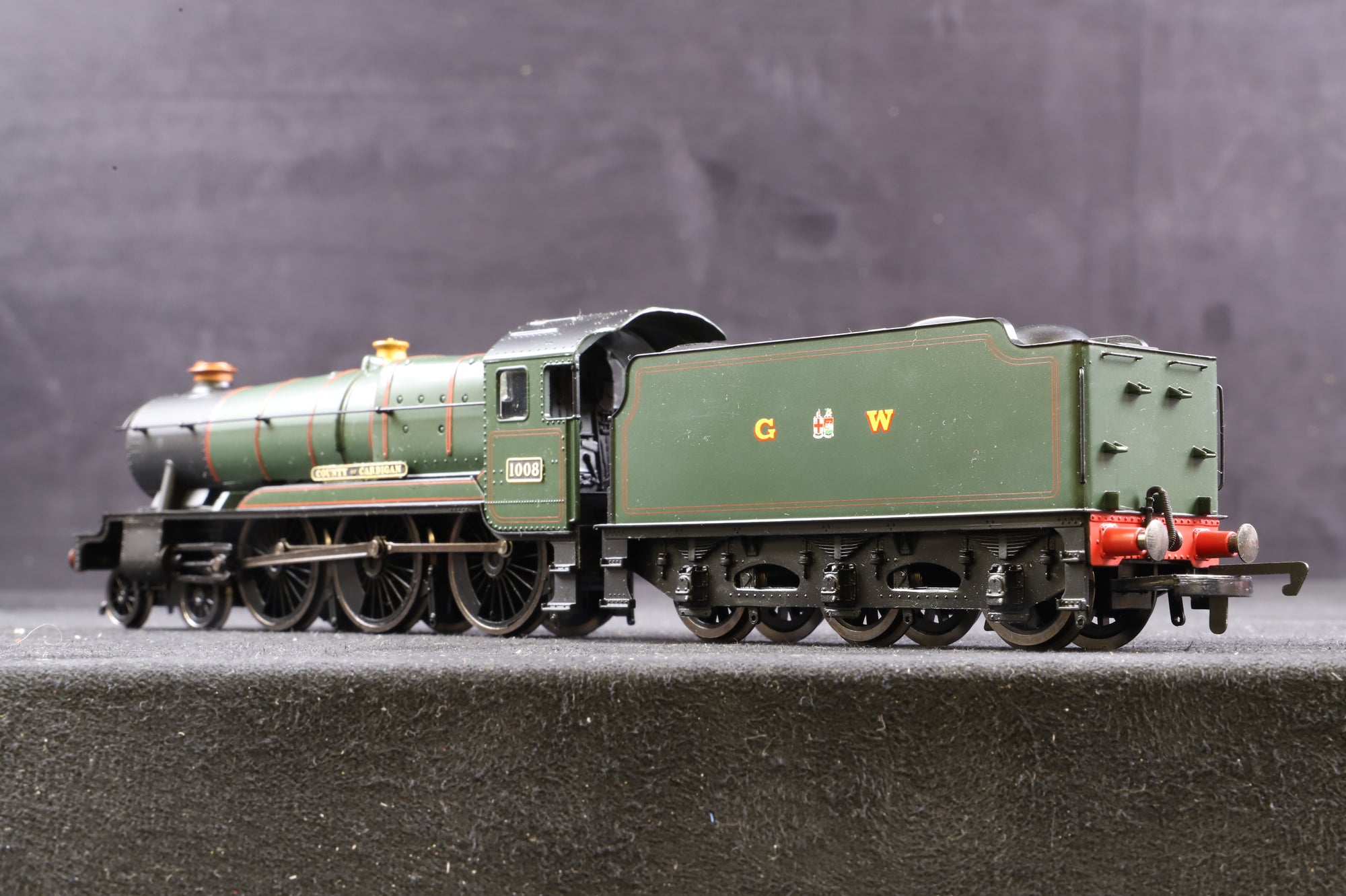 Hornby Railroad OO R2937 County Class 'County Of Cornwall' '1006' GWR Green