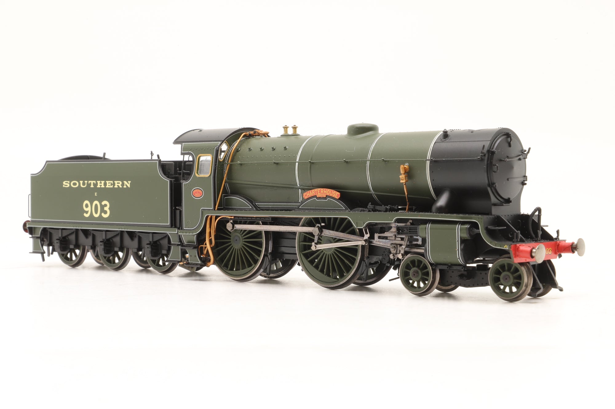 WORKSHOP Hornby OO R2742 Schools Class No. 903 'Charterhouse' in SR Green