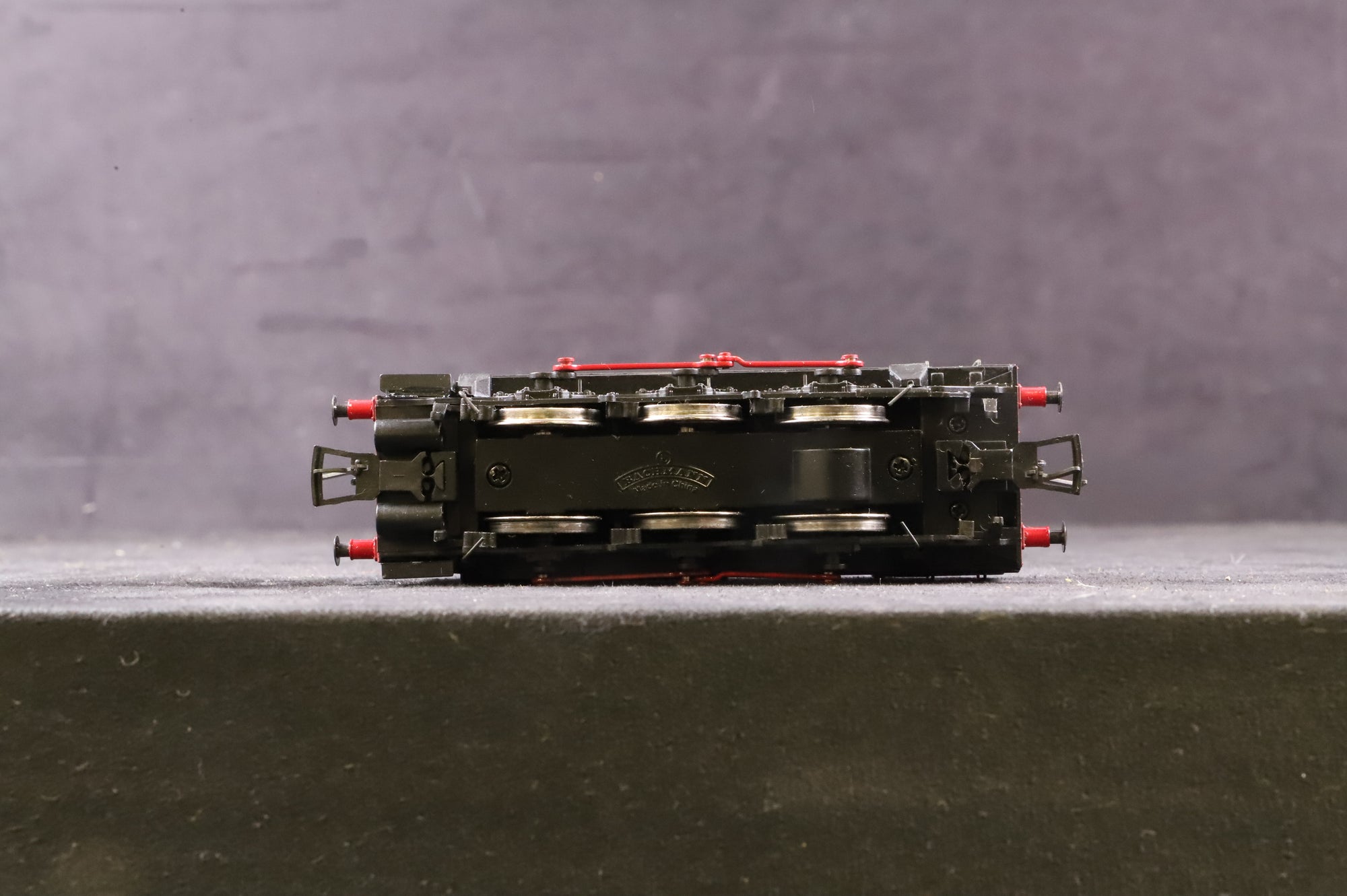 WORKSHOP Bachmann OO Class 08 13002 in BR Black w/ Early Crests